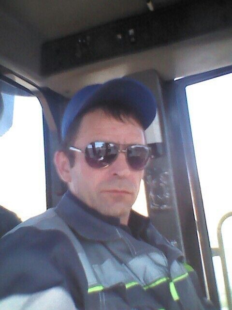  ,   Grigorij, 52 ,   