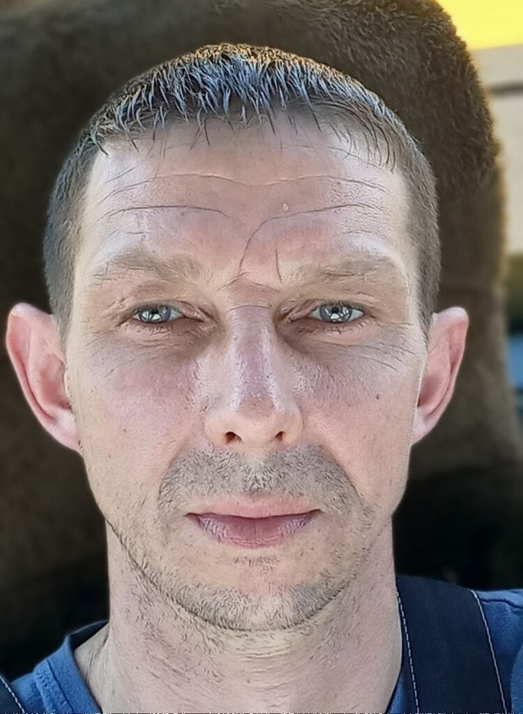  43273749  , 42 ,     