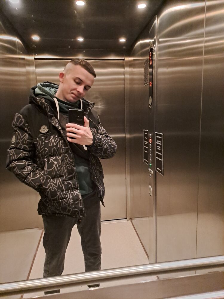  32298039  , 26 ,    