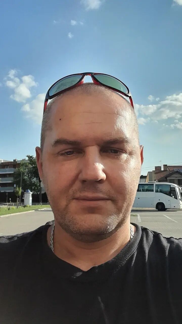  35848389  , 42 ,    