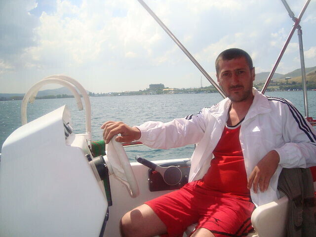 22062879  Karen, 44 ,    