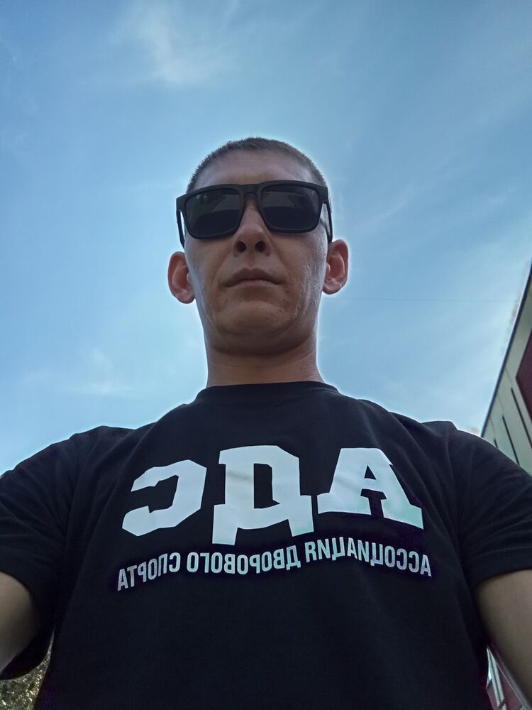  45687779  , 32 ,    