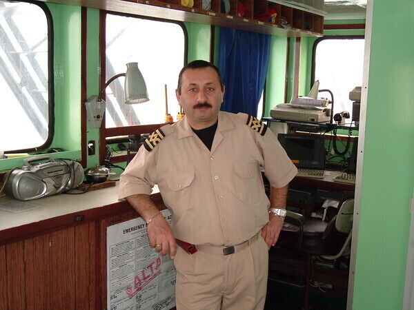  21422689  Nedim, 63 ,    