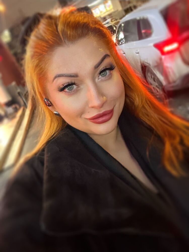  ,   Tatiana, 43 ,  