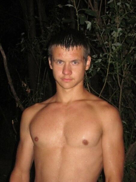  8796229  Slava, 30 ,    