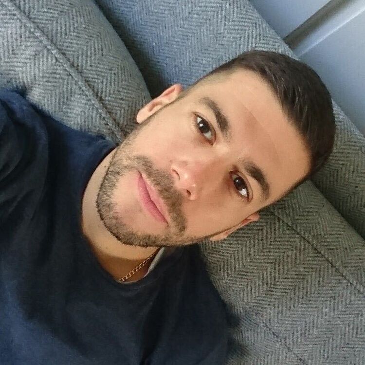  ,   Andrej, 42 ,   ,   