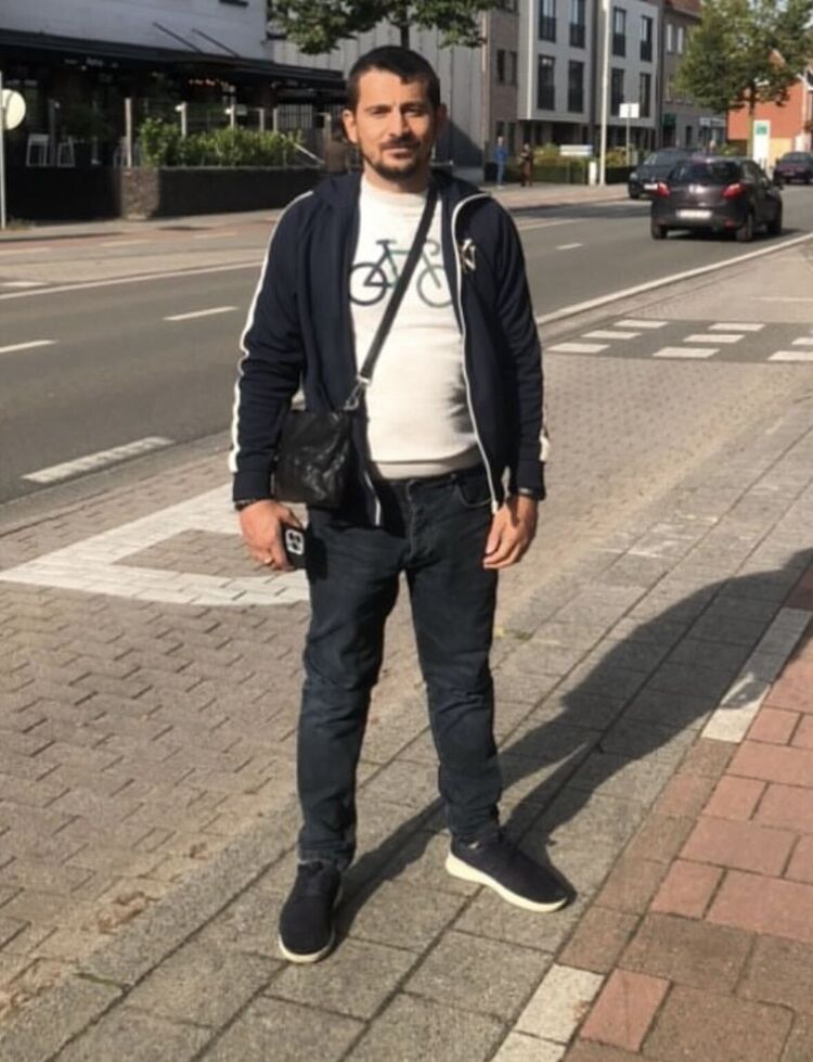  48264339  , 35 ,    Antwerp