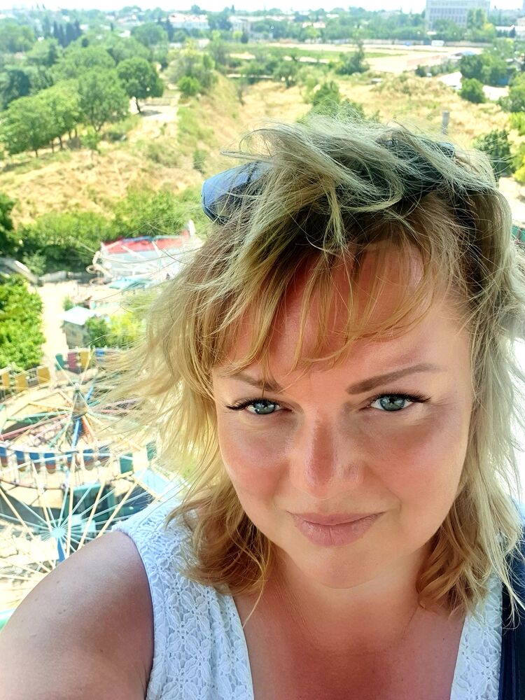  27766679  Alexandera, 38 ,    -