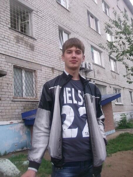  8348159  Philipp, 33 ,    