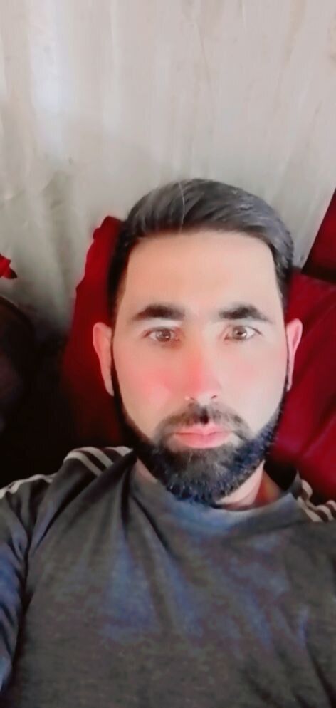  31690589  Nurik, 37 ,    