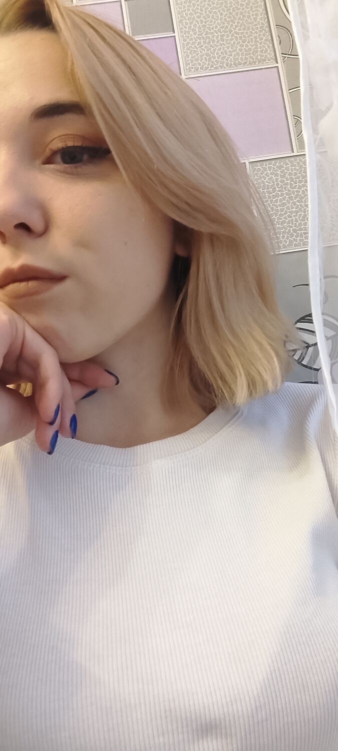  ,   Liza, 25 ,   