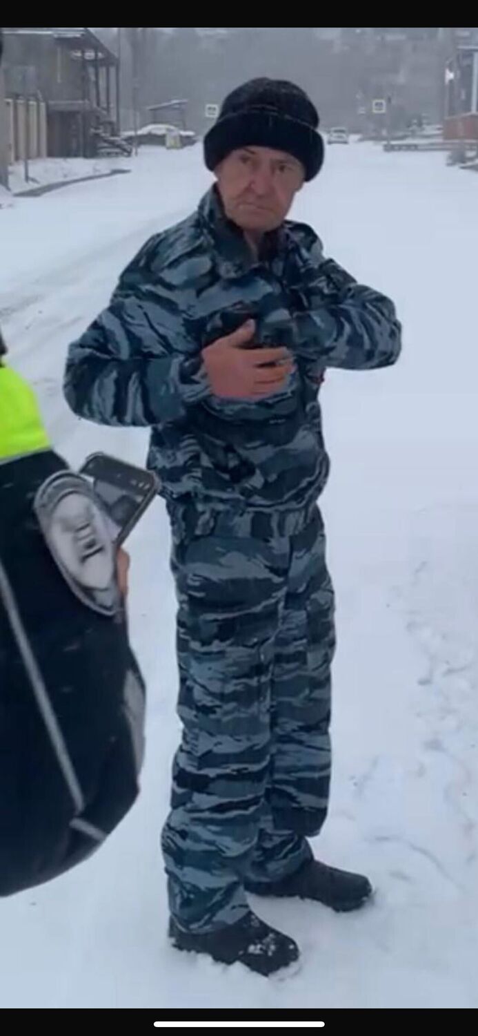  46371389  , 25 ,    