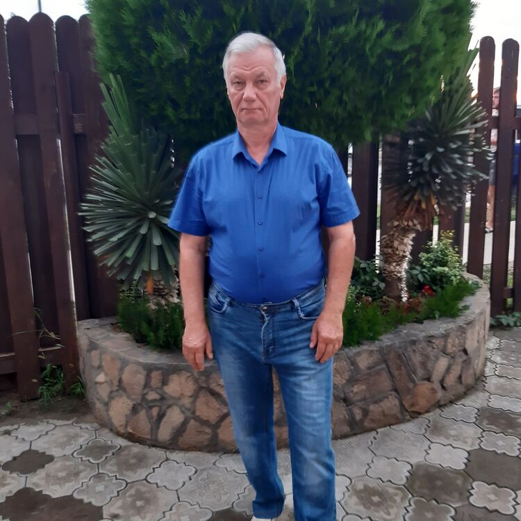  25854819  , 65 ,    