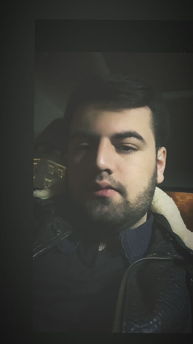  43422409  Sarkhan, 22 ,    