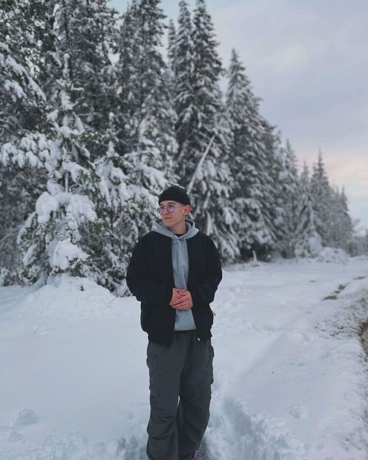   ,   Kirill, 20 ,   ,   