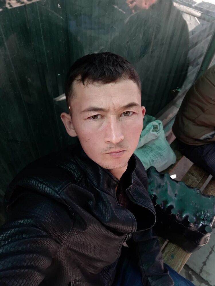  20574129  Olimjon, 29 ,    