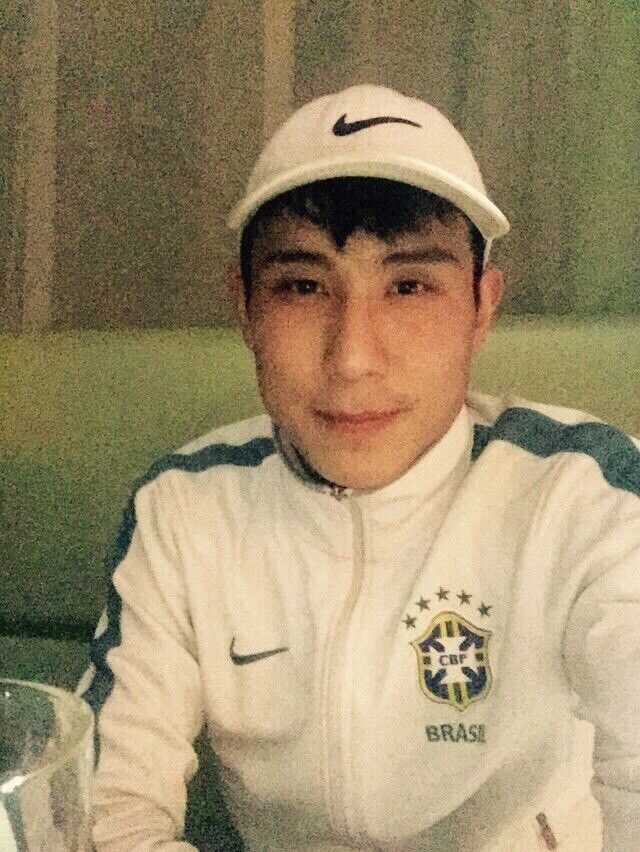  8059409  Adil, 31 ,    -