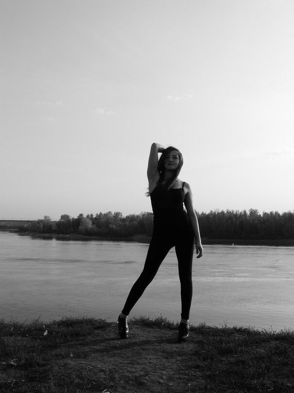  6610619  Dina, 29 ,    