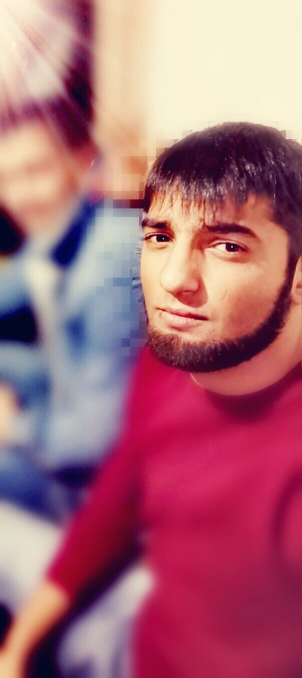  -,   Artur, 25 ,   ,   , c , 