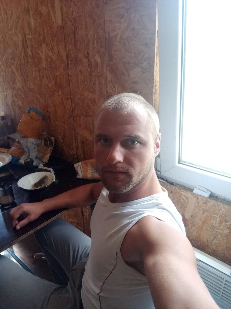 ,   Andrey, 31 ,   