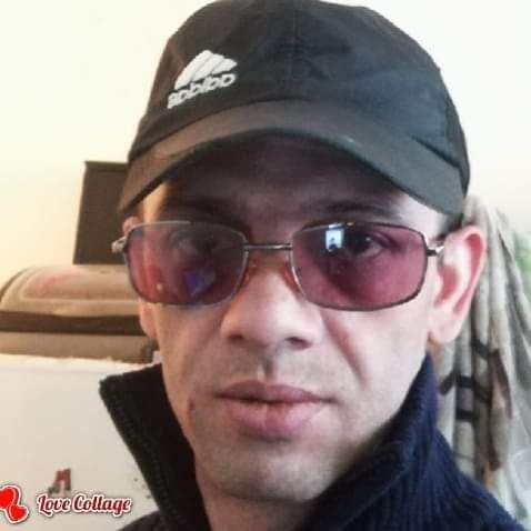  40376149  Artur, 42 ,    