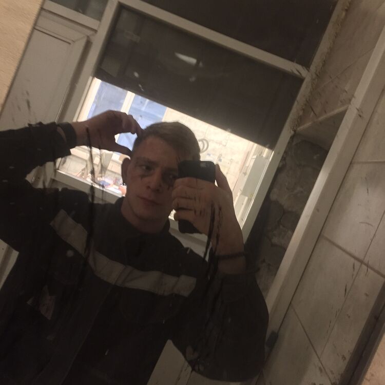  44616749  , 21 ,    