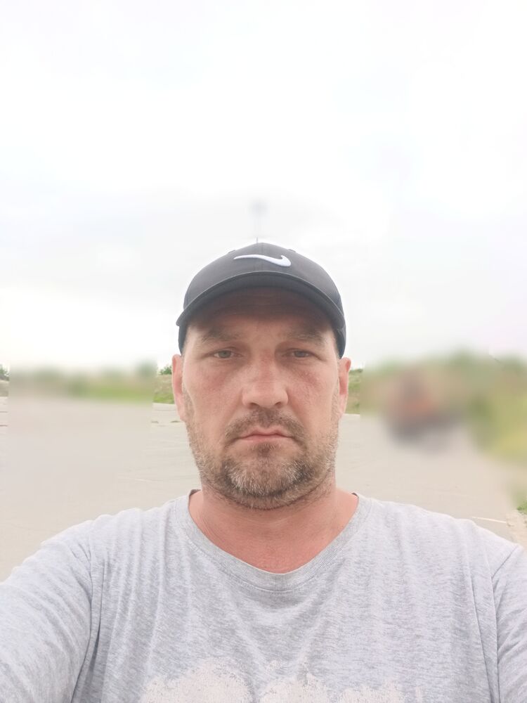 44870289  , 42 ,    