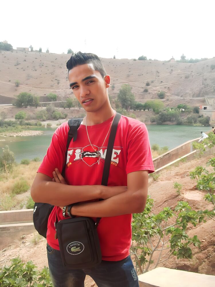  ,   Houssam, 33 ,   ,   