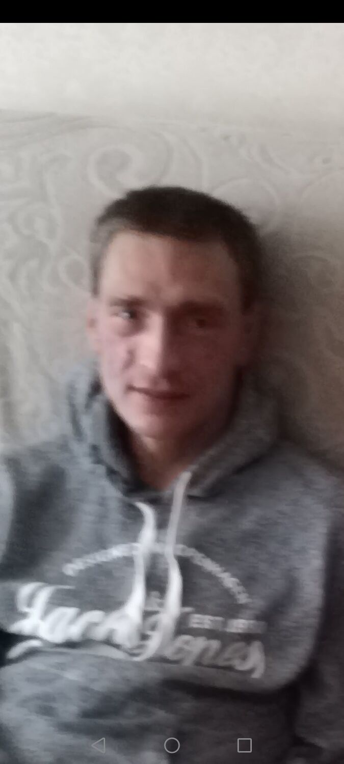  30706579  Alexander, 44 ,    