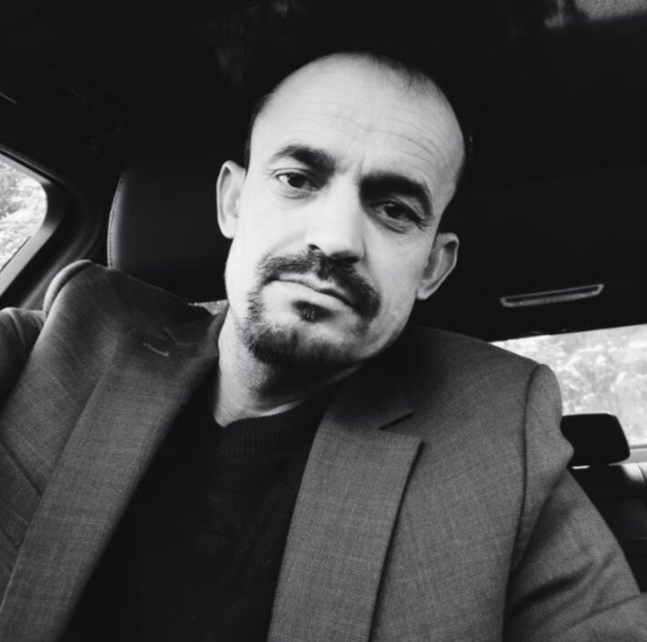  ,   Karim, 46 ,   ,   