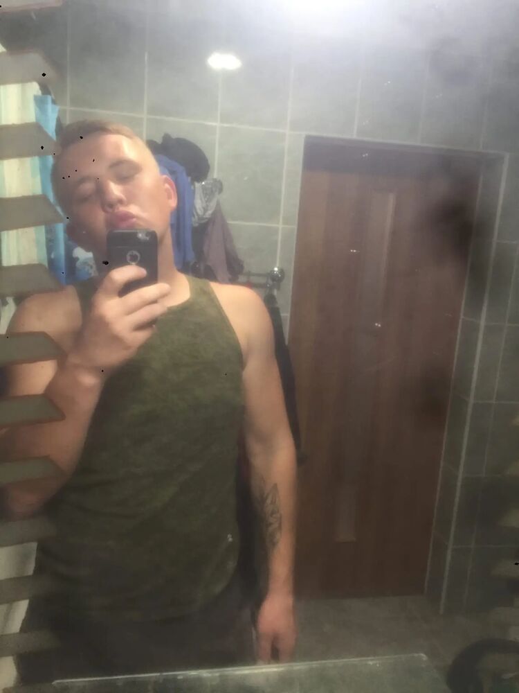  -,   Anton, 28 ,  