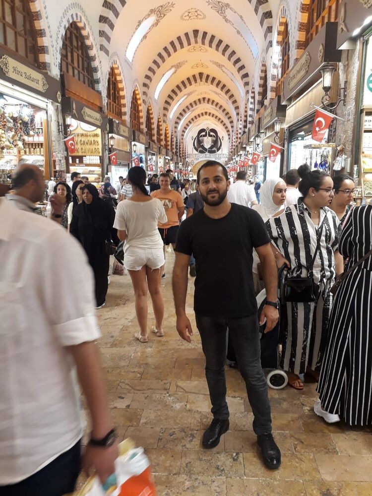  36577199  Zaur sultan, 34 ,    