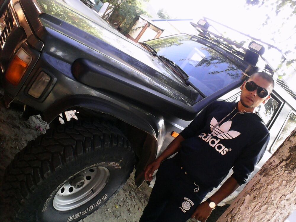  5793829  Dima, 32 ,    