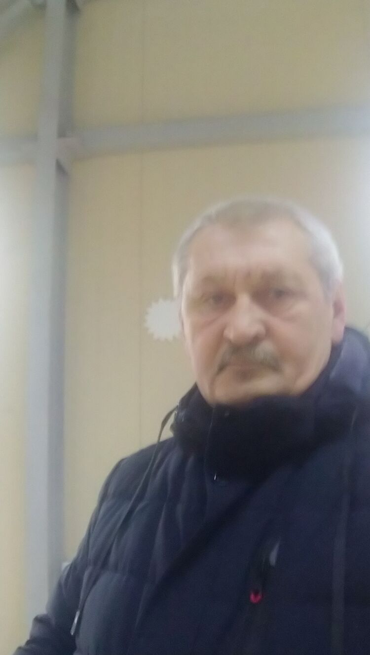  40196909  , 61 ,    