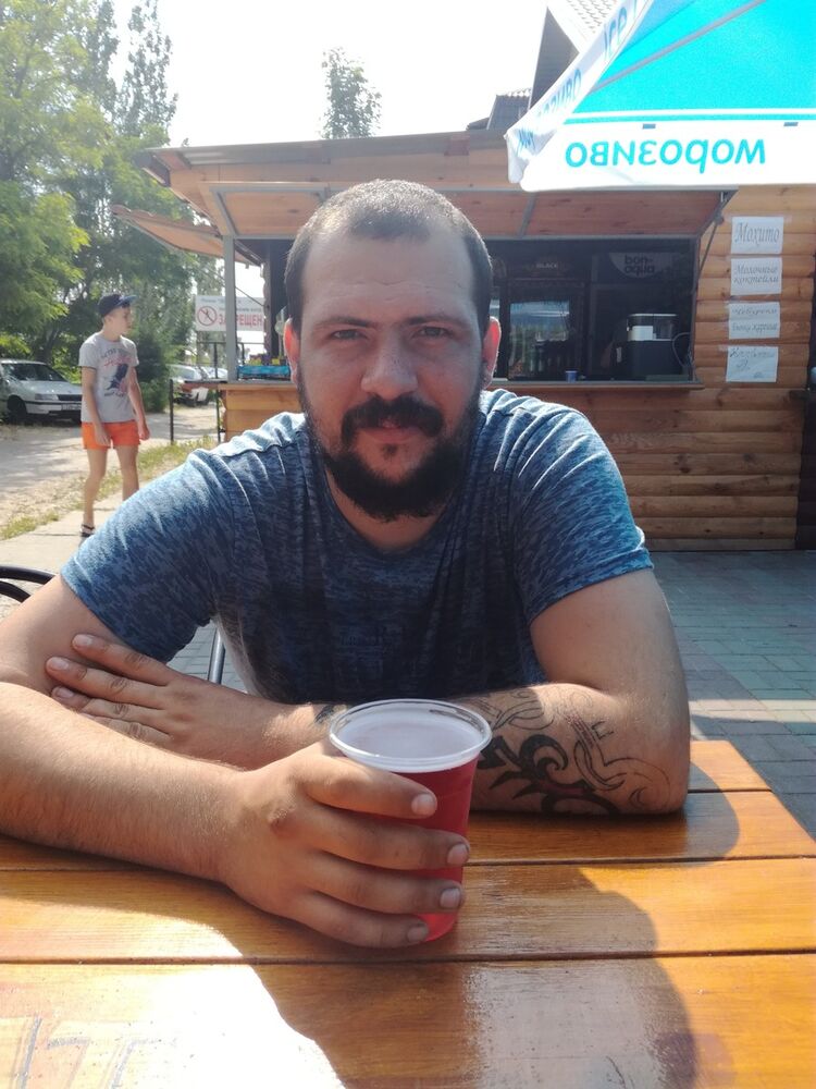  13108619  Viktor, 38 ,    Ostrowiec Swietokrzyski