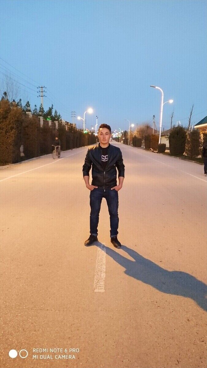  21031409  Abdumomin, 25 ,    