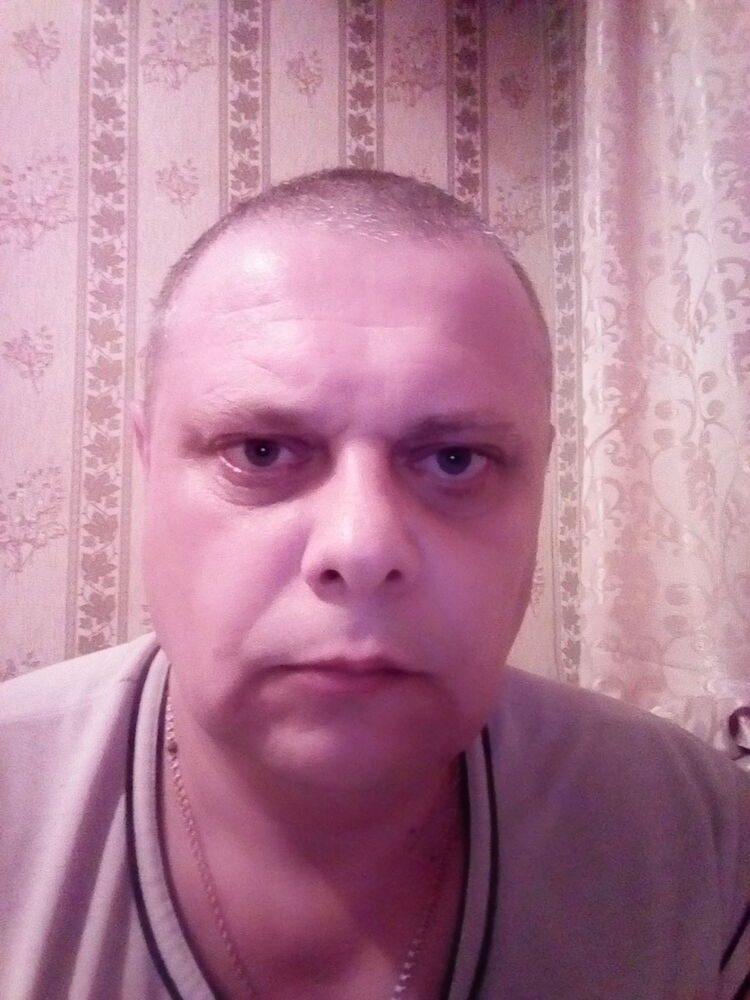  15381089  Oleg, 51 ,    