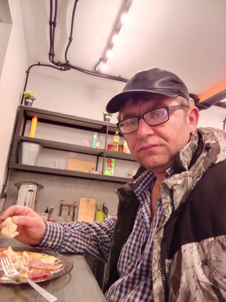  ,   Serkan, 45 ,   c 