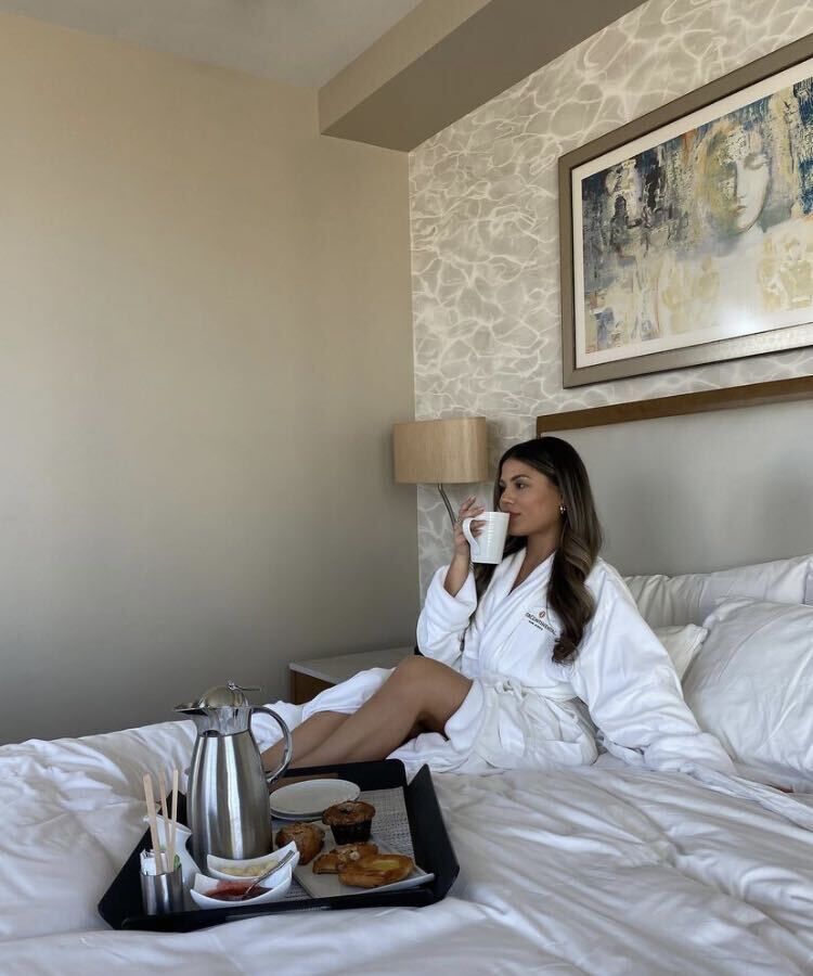  31417769  , 28 ,    -