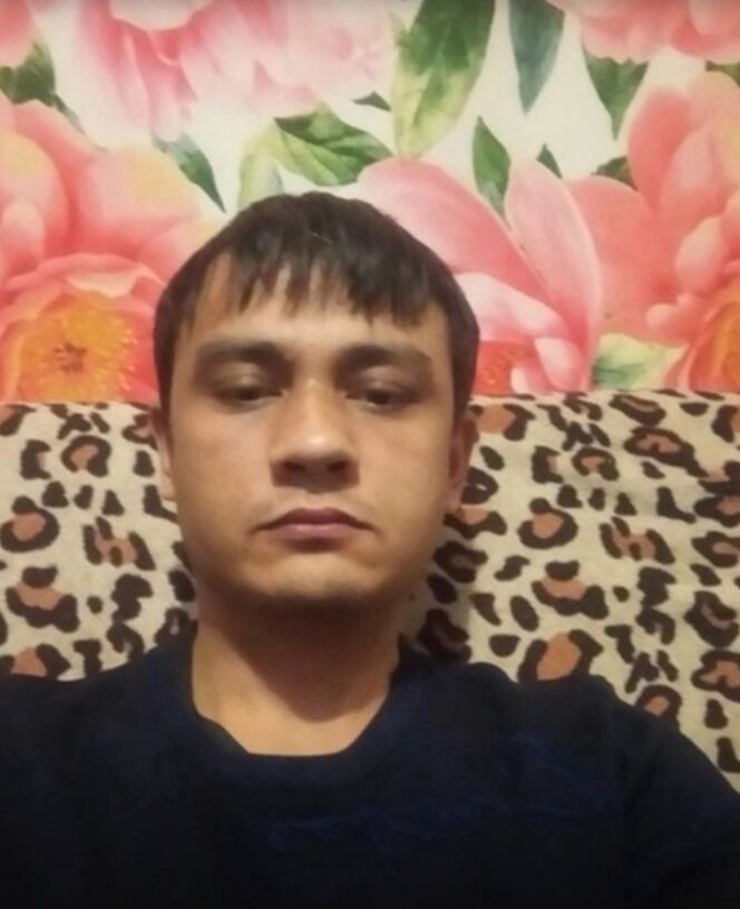  44085759  , 33 ,    