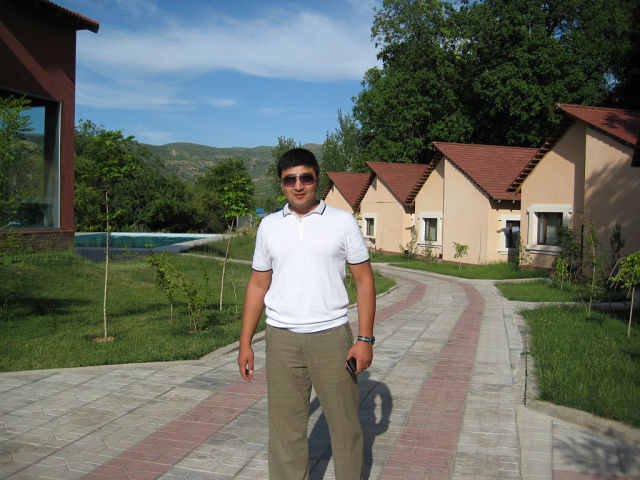  4835279  Isken, 41 ,    