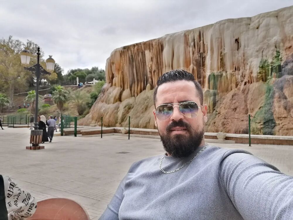  32520709  Mohammed, 38 ,    Algiers
