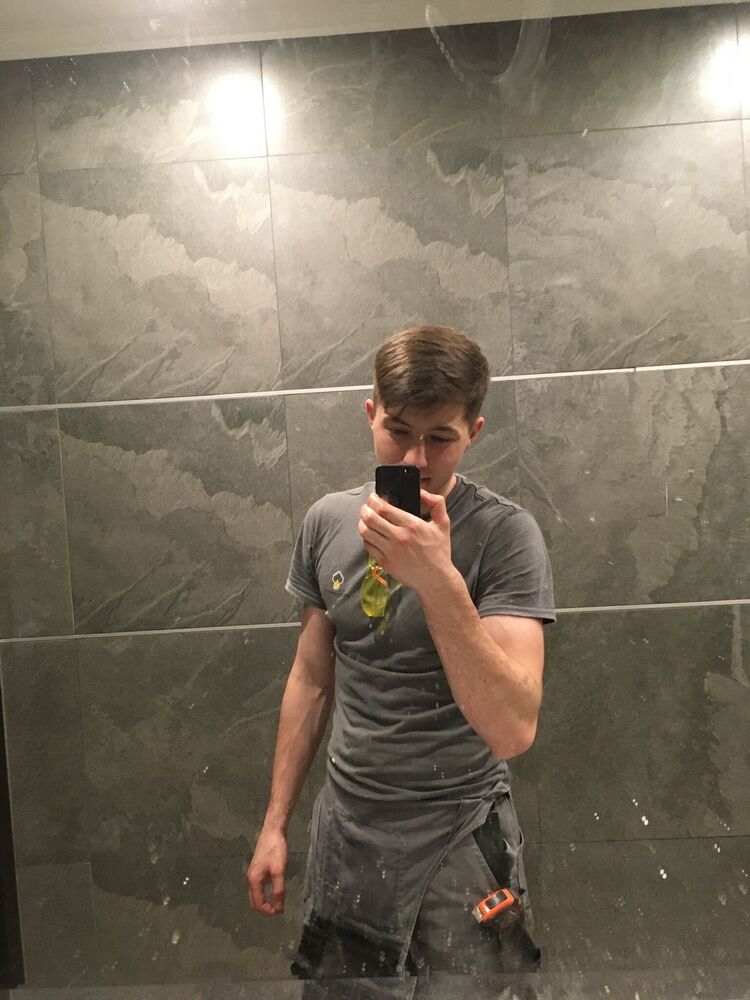  30285849  , 24 ,    -