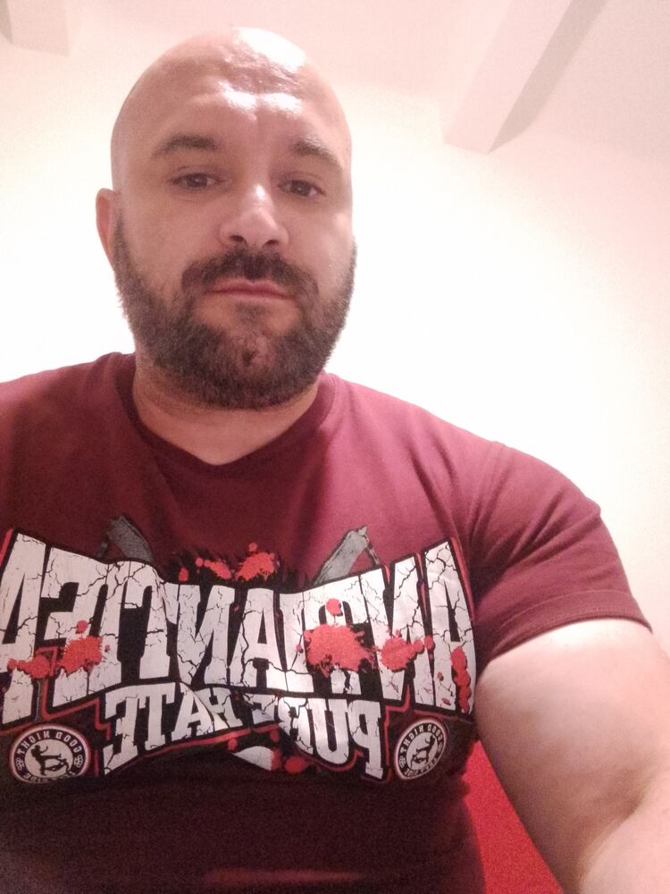  46306659  Marcel, 42 ,    Praha