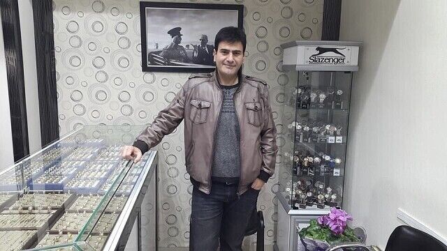  30714549  Kemal, 51 ,    