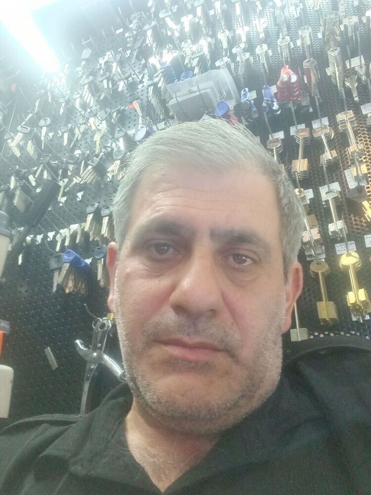  45128989  , 52 ,    