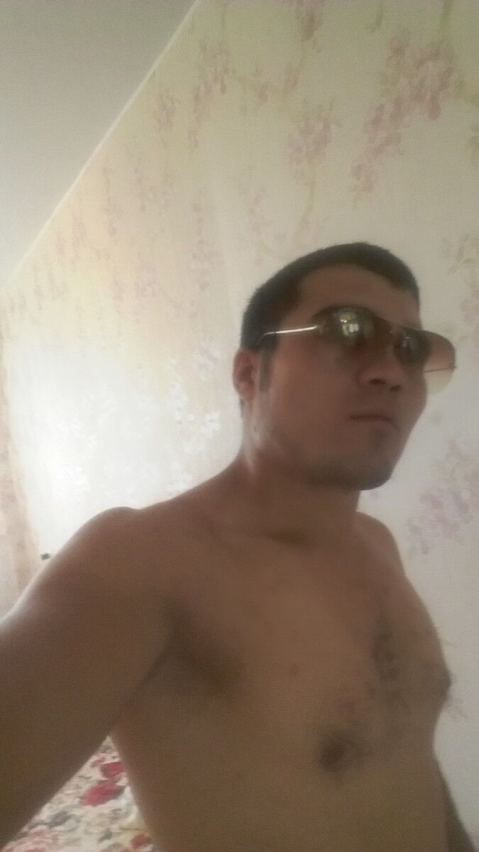  9849499  Fedor, 33 ,    