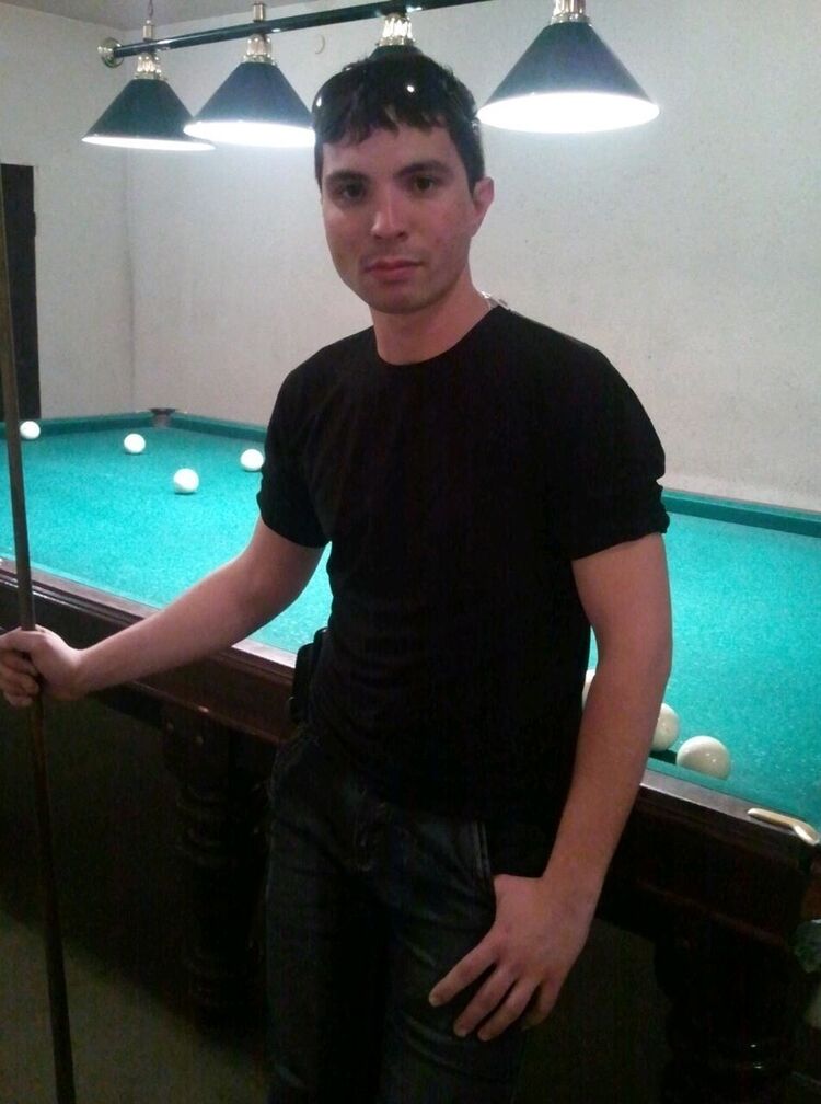  5653399  Azat, 36 ,    