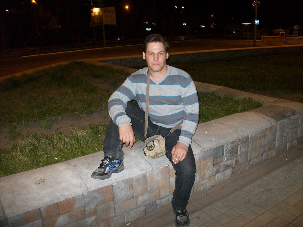  9883739  ALEX, 48 ,    