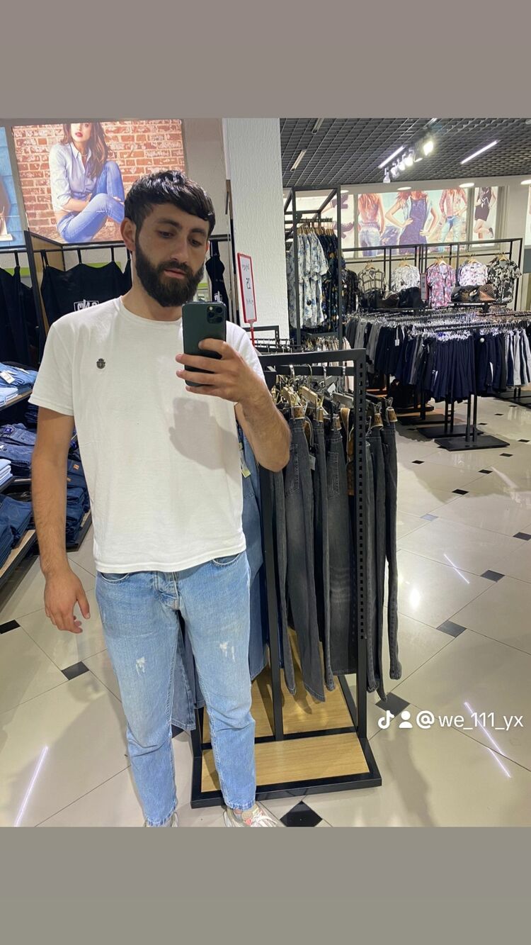  37677809  Isa, 26 ,    -